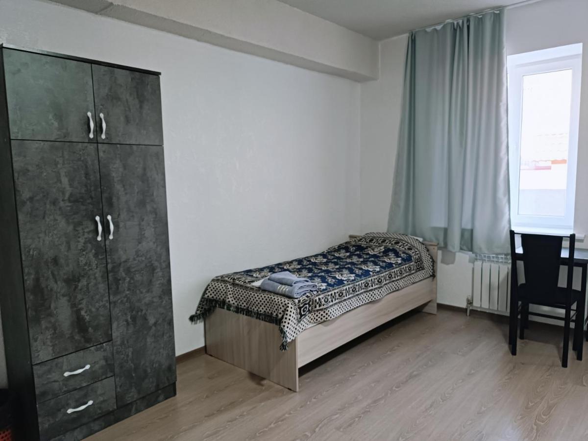 Nomad Inn Бишкек Екстериор снимка